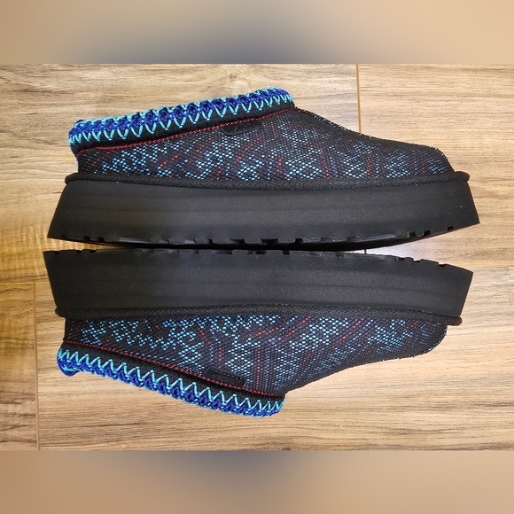 UGG Tazz Maxi Tasman, black, size US 10 - Picture 10 of 11